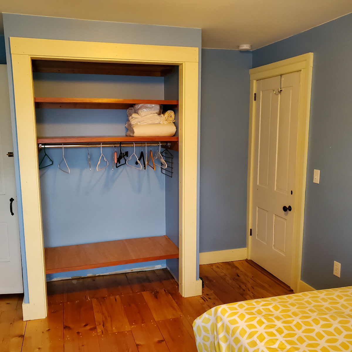 Quiet home for traveling nurses and professionals - Photo 8