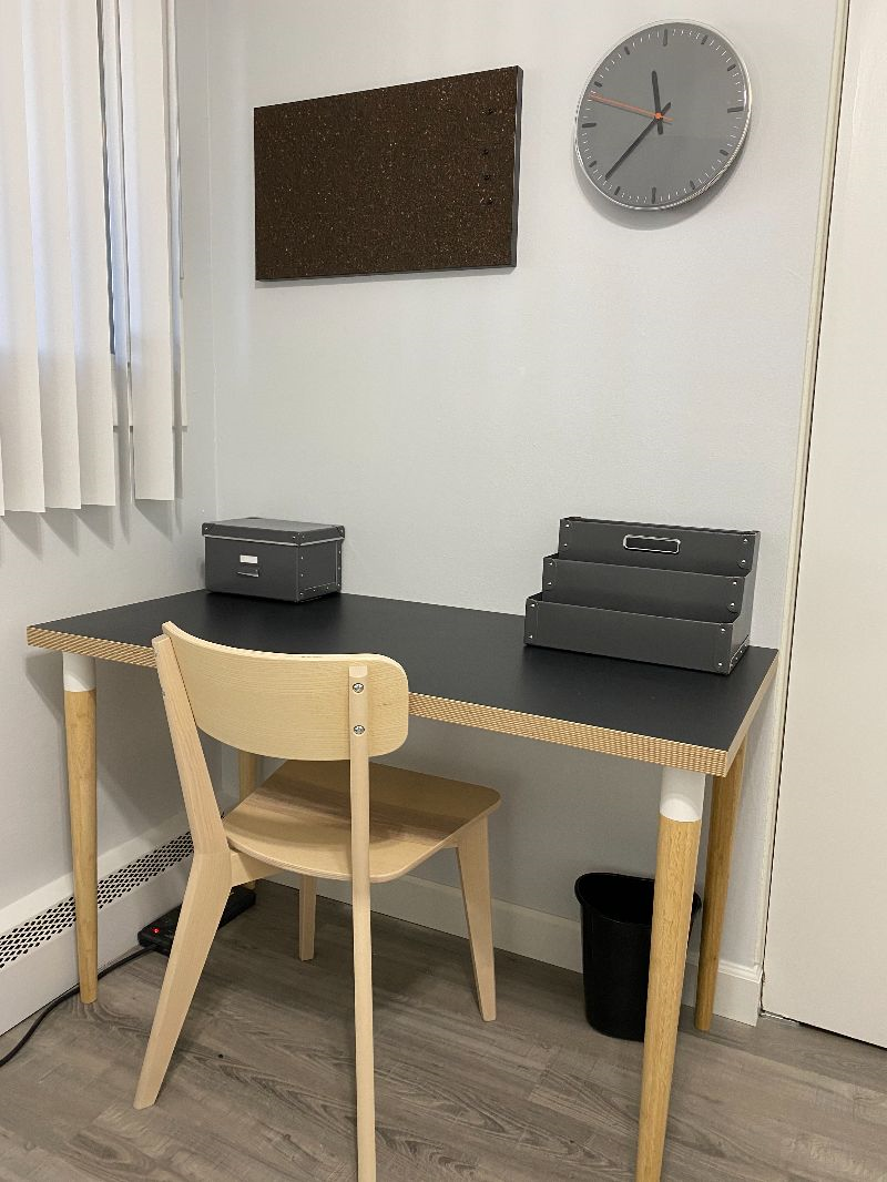 Simple & Suite 3 - Oak Park Extended Stay Apt 4