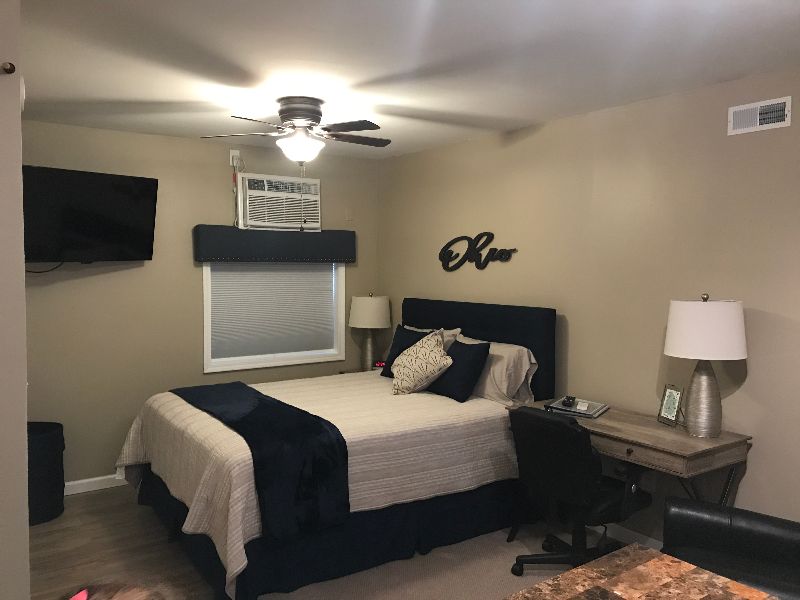 Stylish Studio Apt in Historic Streetcar Station