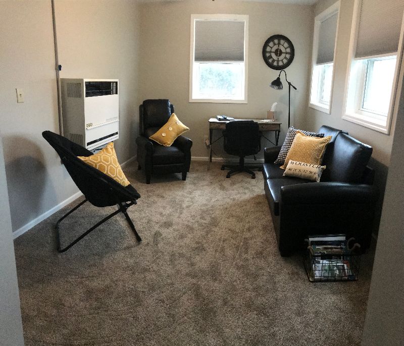 Vintage Charm Abounds in Historic Streetcar Apt