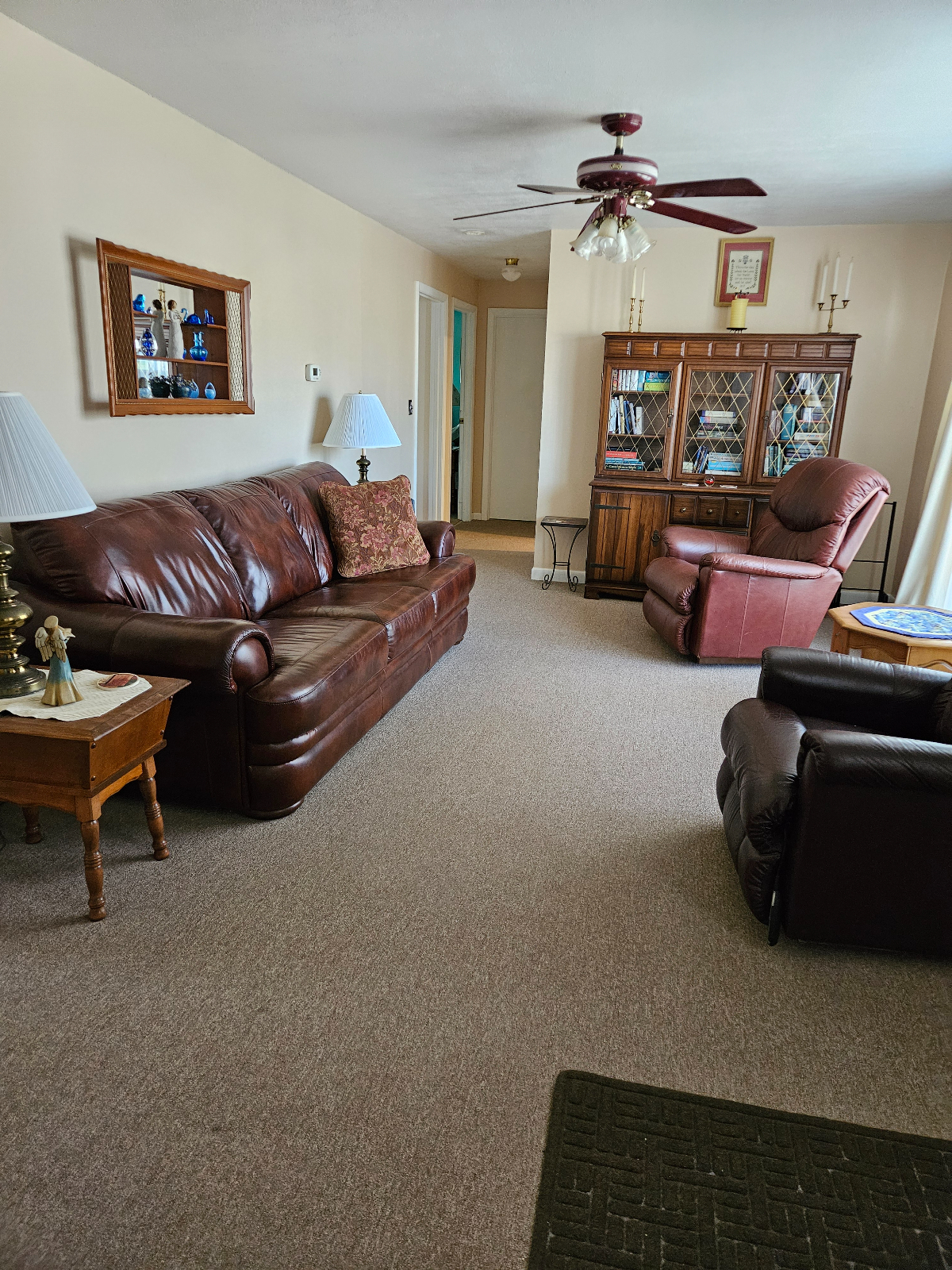 Private room no pets - Photo 4