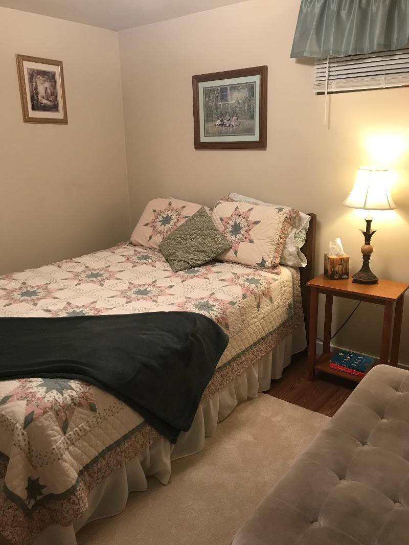 Travel Nurses Delight -  2 Bedroom, 1 Bath - Photo 9