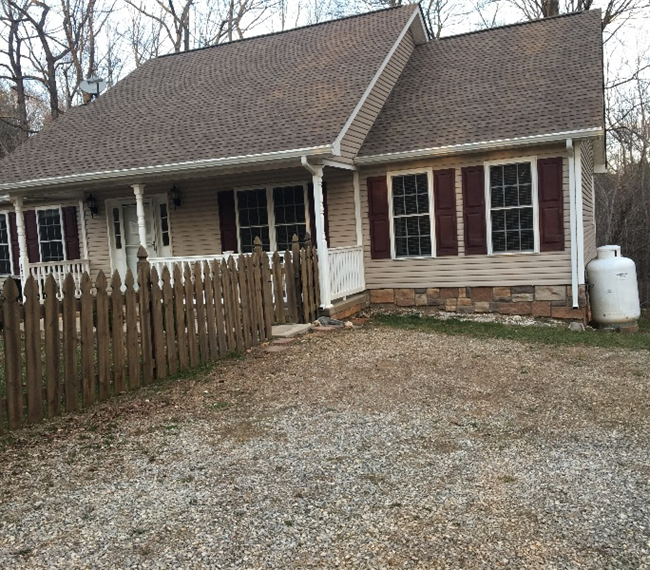 3-bed, 2 Bath House On 5 Acres In The Country - Close To Roanoke ...