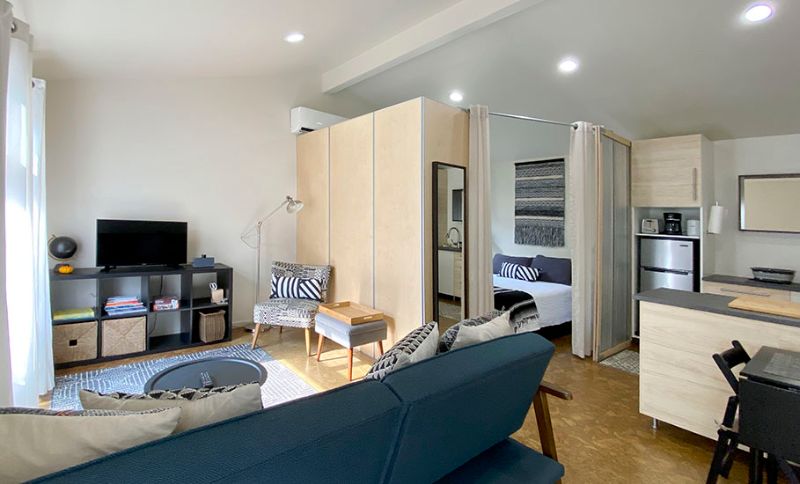 Tranquil Studio Guesthouse in Eagle Rock close to NE LA Hospitals - Photo 3