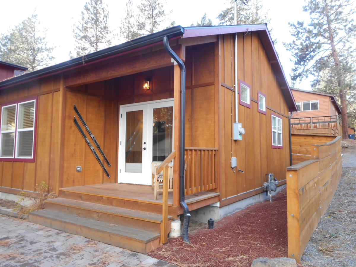 Charming Bend Westside Home - Photo 2
