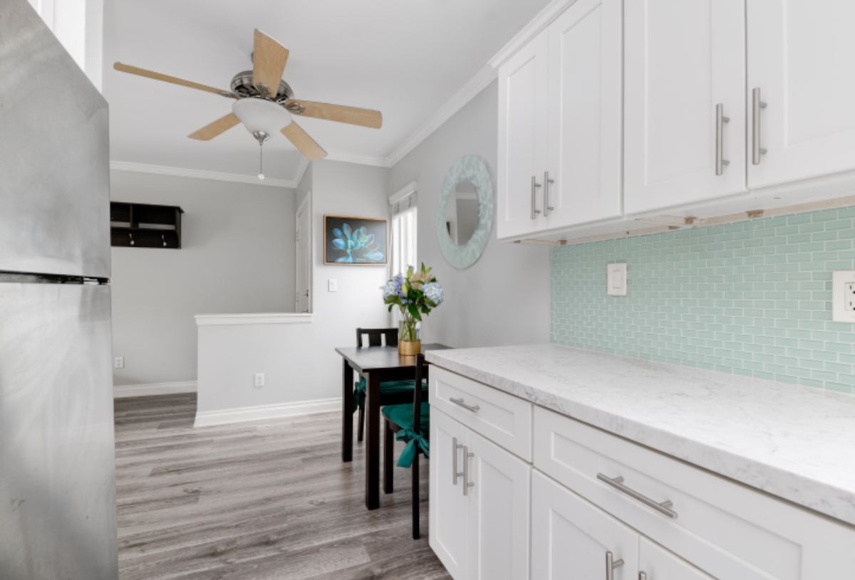 1 Bedroom 1 Bath Condo Walking Distance To The Beach - Photo 5