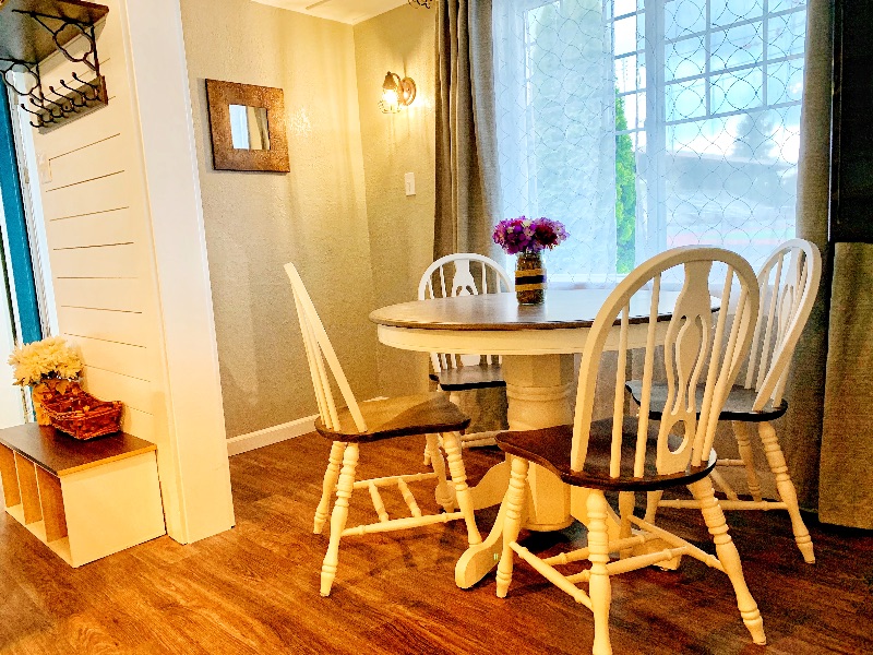 Carriage House near Good Samaritan Hospital - Photo 5