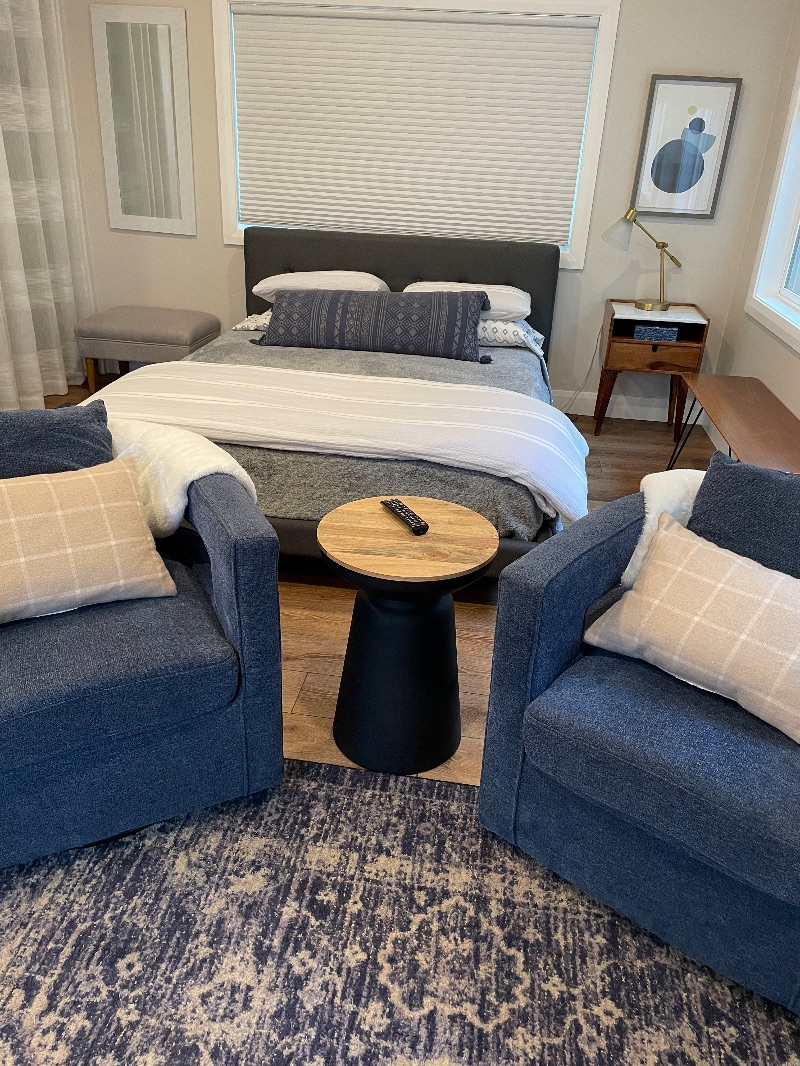 New cozy modern studio in quiet, safe neighborhood. Private entrance, parking, and patio. Close to freeway access, restaurants, and 15... - Photo 6