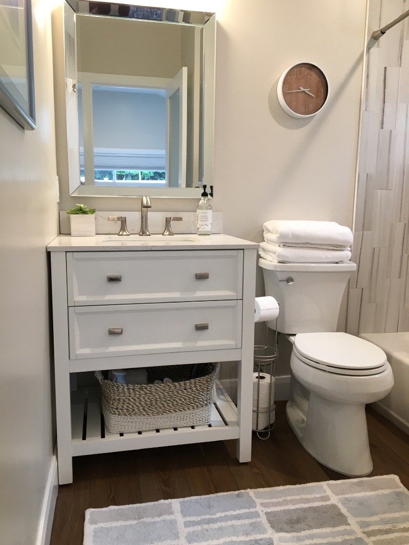 New cozy modern studio in quiet, safe neighborhood. Private entrance, parking, and patio. Close to freeway access, restaurants, and 15... - Photo 2