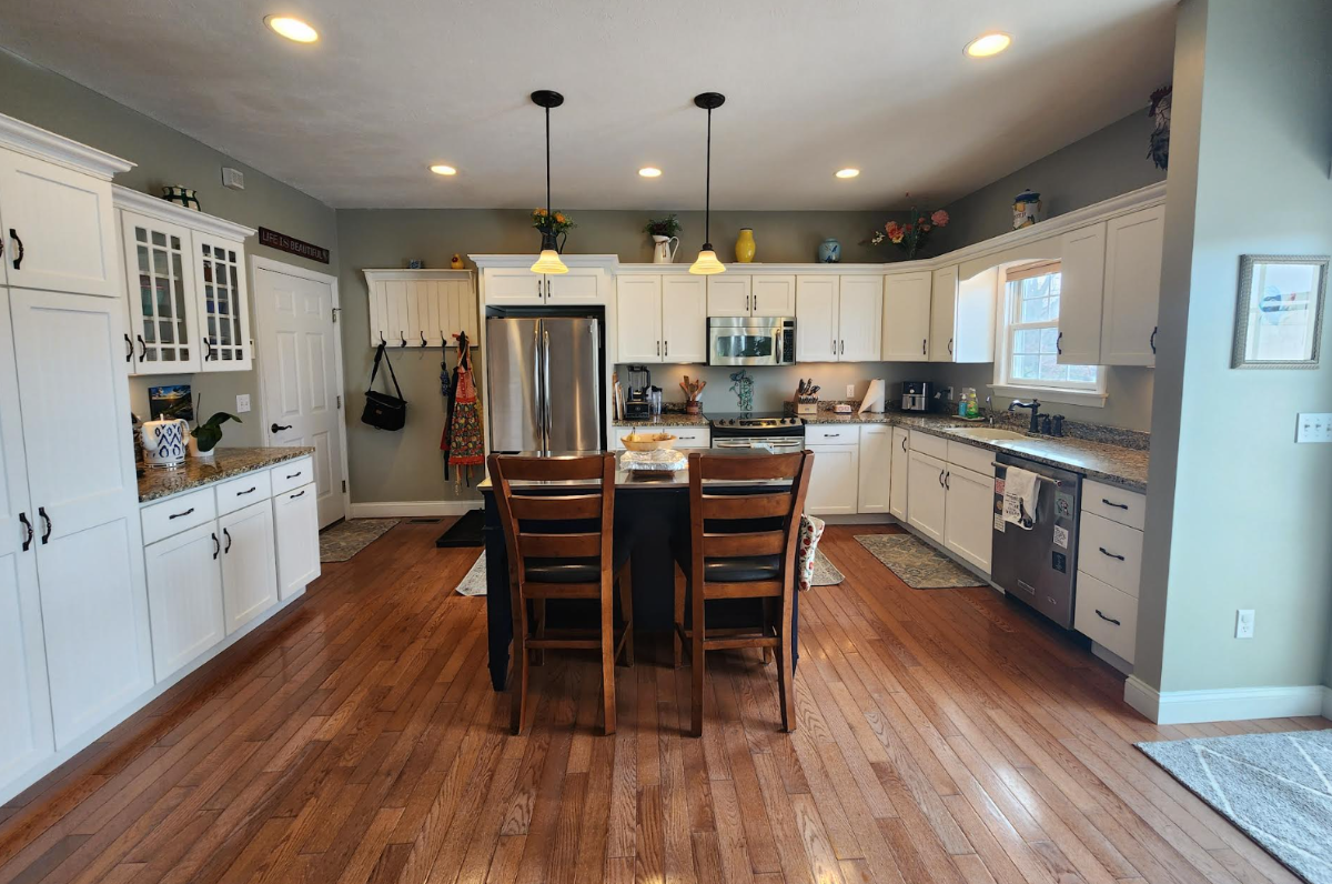 Private Basement Apartment in Morgantown by Cheat - Photo 1