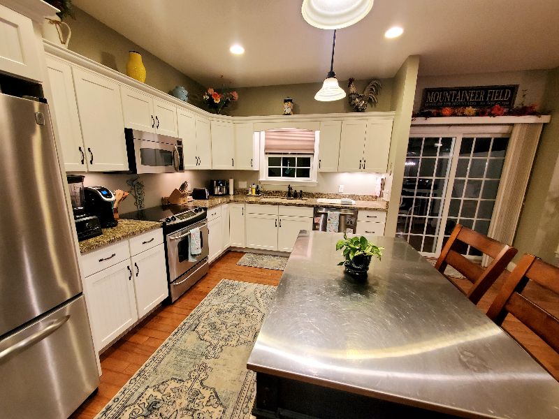 Private Basement Apartment in Morgantown by Cheat - Photo 6