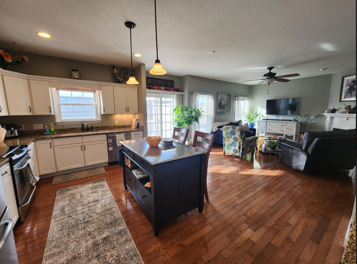 Private Basement Apartment in Morgantown by Cheat - Photo 12