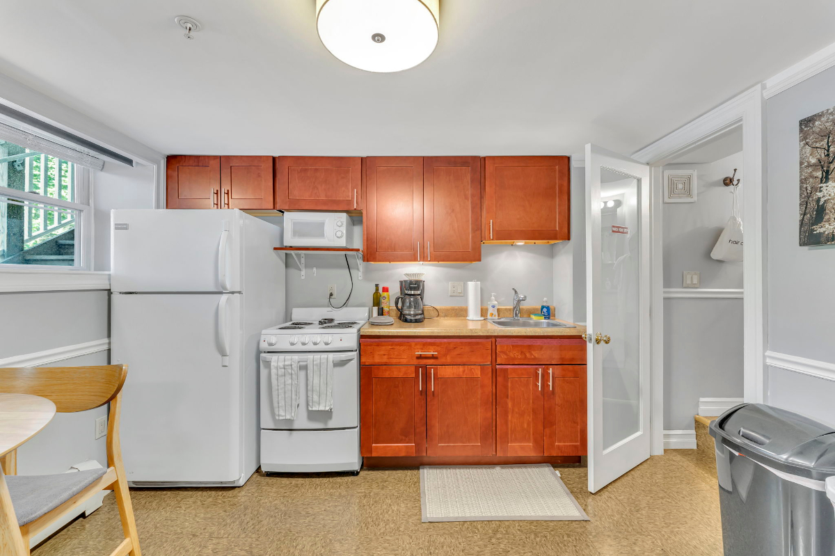 Apartment 7 - 2BR - Photo 6