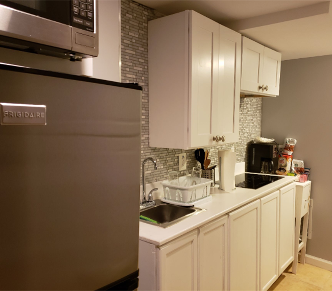 Privet 1br/1ba Basment Apartment with Netflix / Free Parking - NW DC - Photo 6