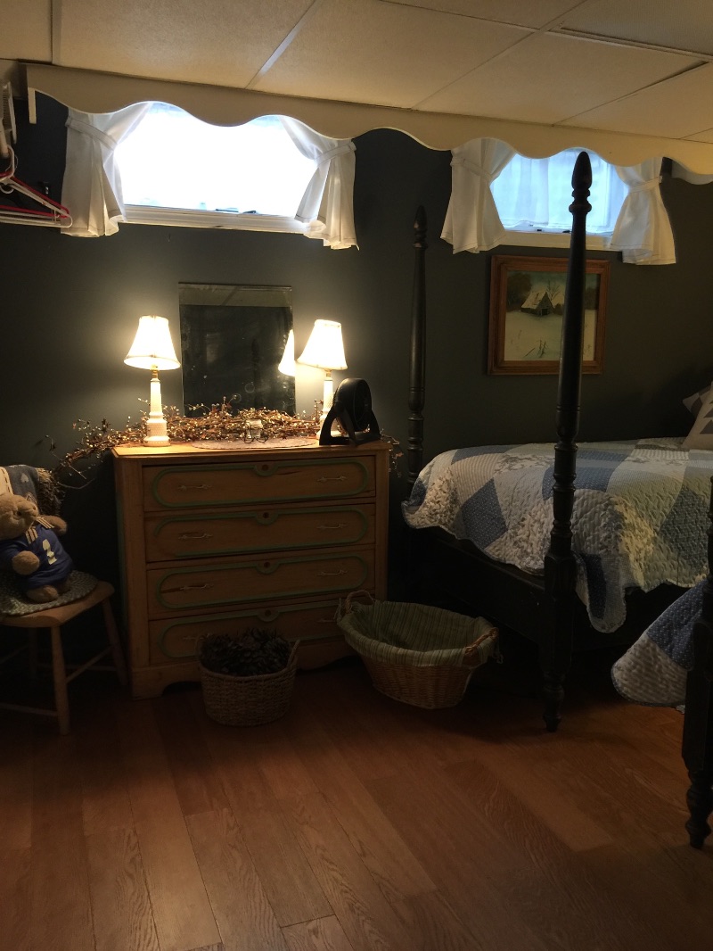 A Tiny Camelot - Photo 7