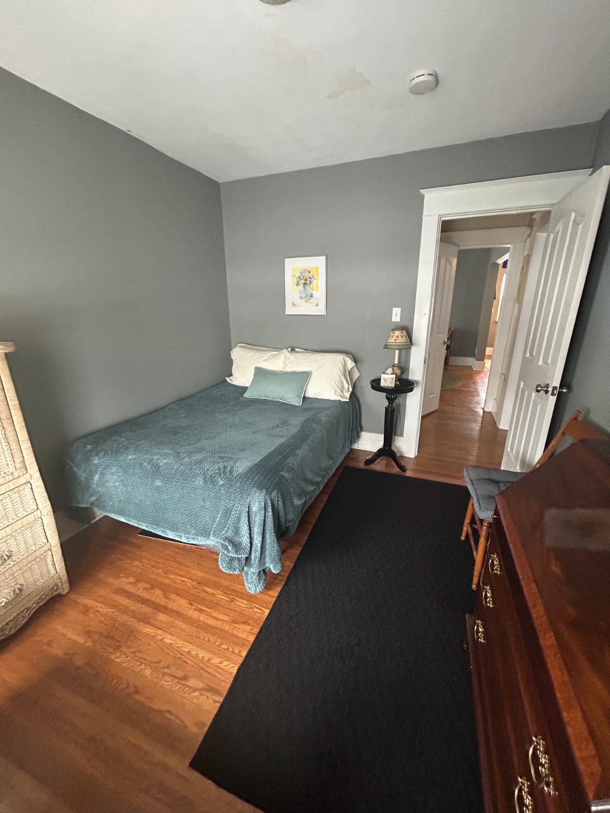 Cutest House on the Block! - Photo 11