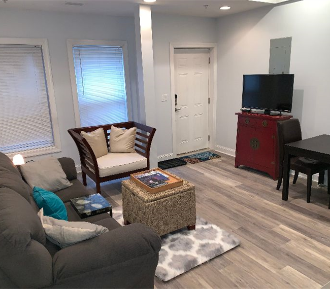1 BR English Basement with High Ceilings in H street Corridor - Photo 2