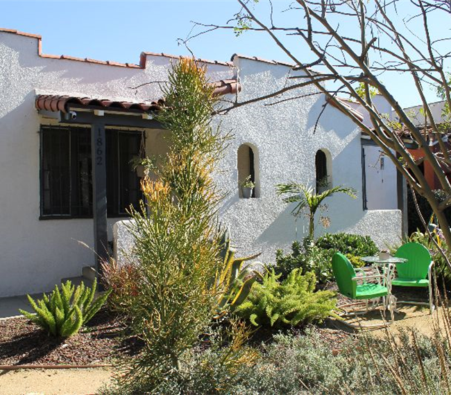 Mid-City Hideaway - Photo 2