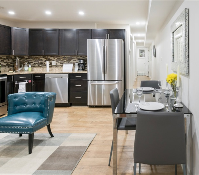 Centrally Located, Large 2 Bedroom Apt - Walking Distance to 4 Main Hospitals in DC - Photo 7