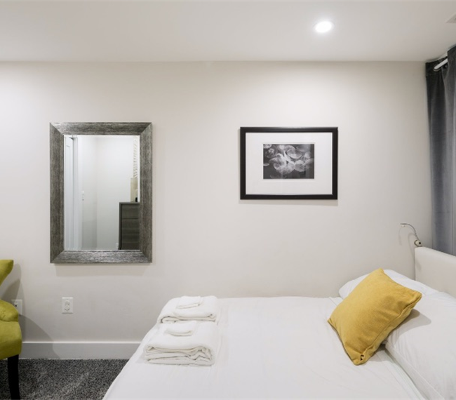 Centrally Located, Large 2 Bedroom Apt - Walking Distance to 4 Main Hospitals in DC - Photo 11