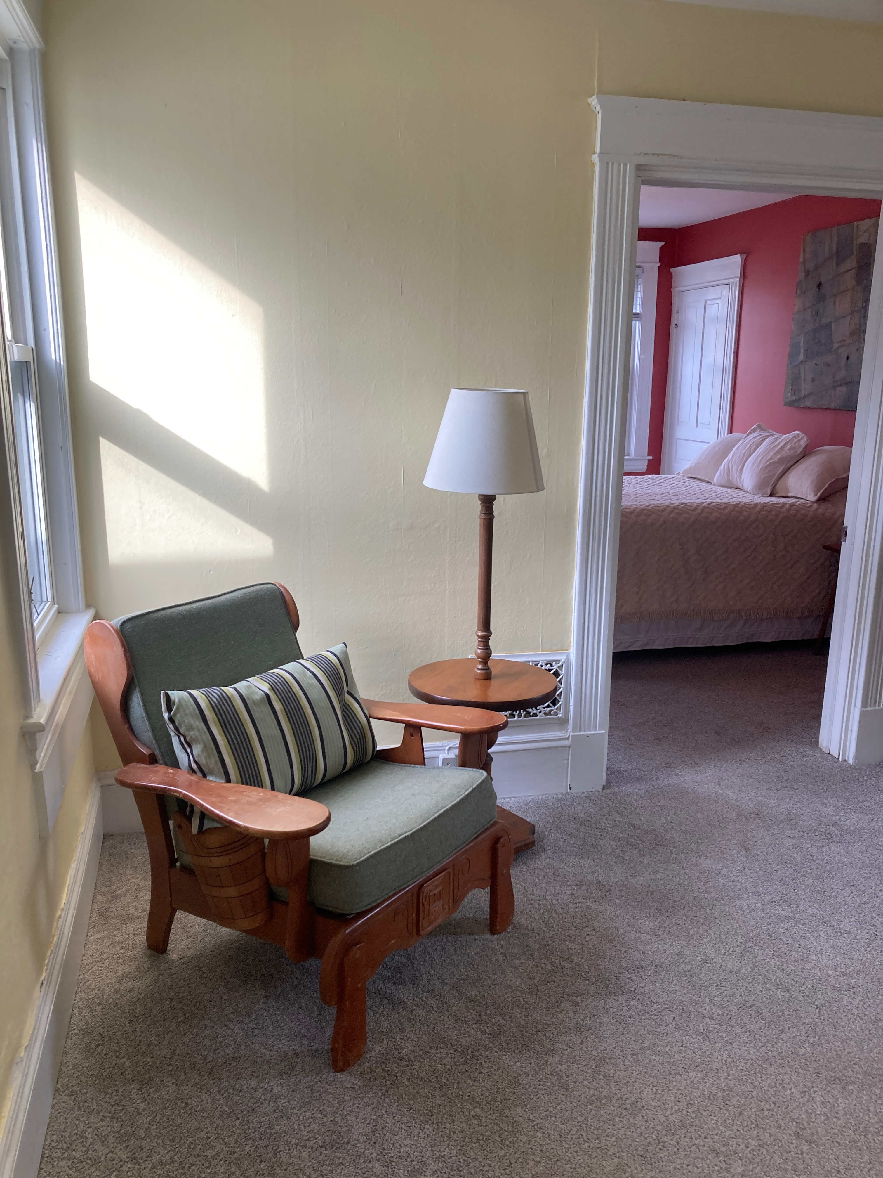 2 bedroom with private porch - Photo 9