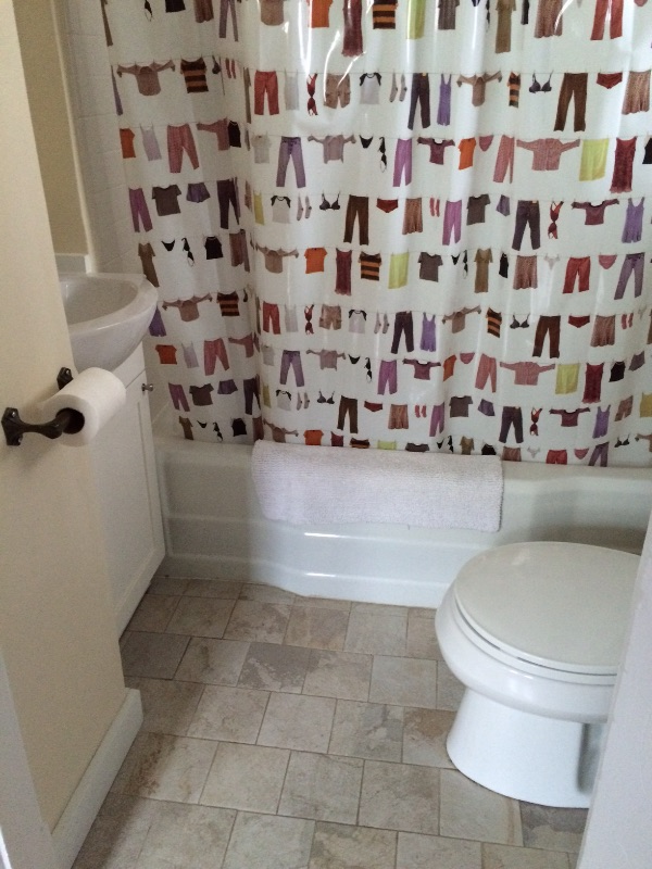 2 bedroom with private porch - Photo 10