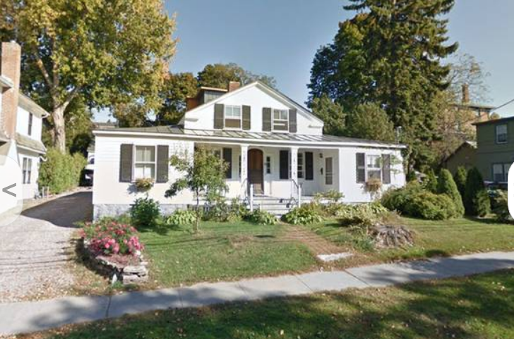 Apt 1- mile from hospital - Photo 1