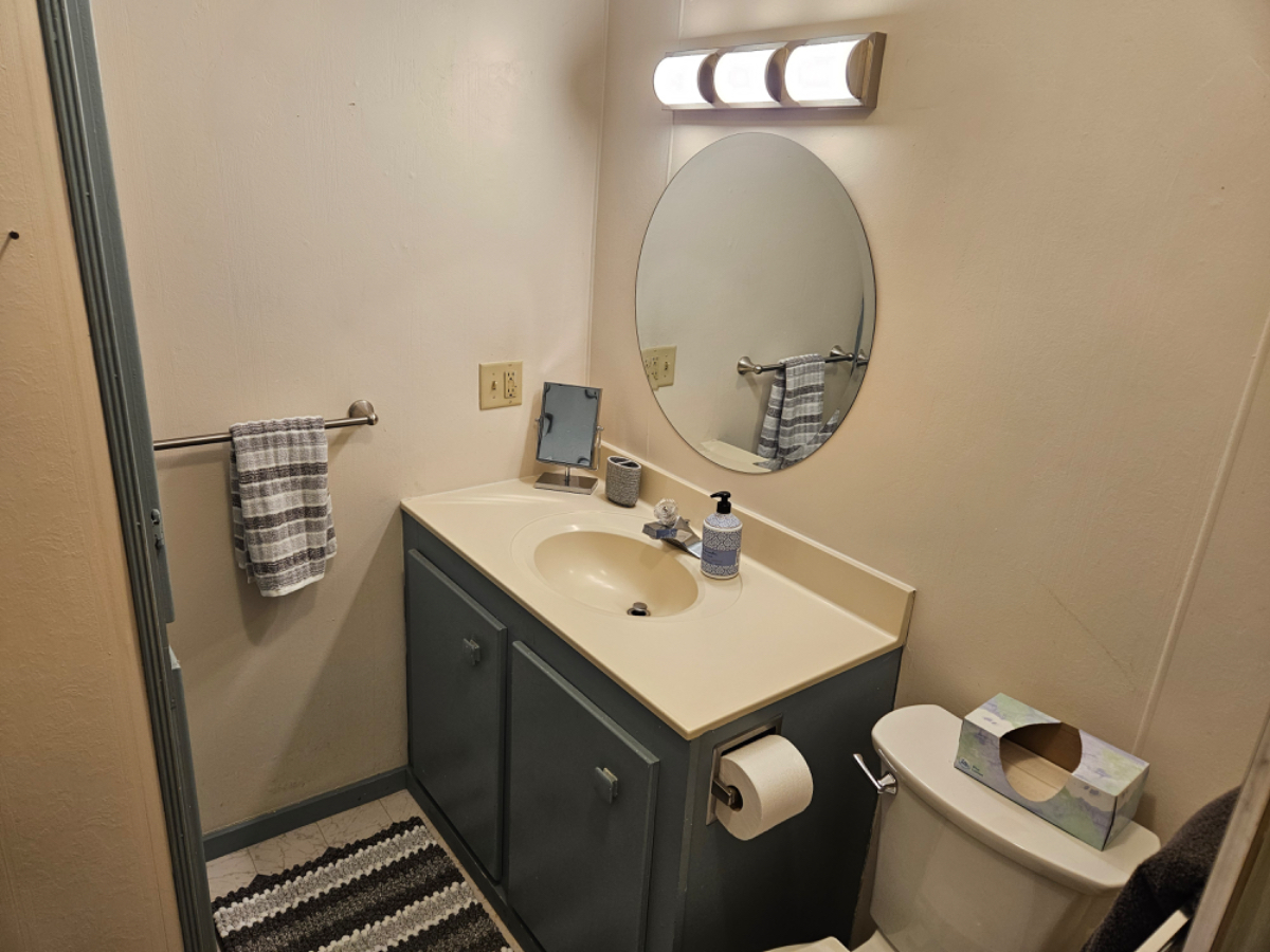 Apt 1-  mile from hospital - Photo 11