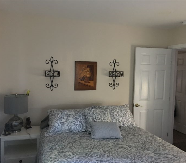Unit C - Furnished - 2BR Apartment Very Clean within 4 miles of UVM Medical Center Hospital and Down - Photo 4