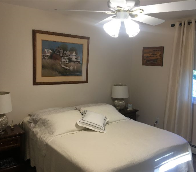 Unit C - Furnished - 2BR Apartment Very Clean within 4 miles of UVM Medical Center Hospital and Down - Photo 7