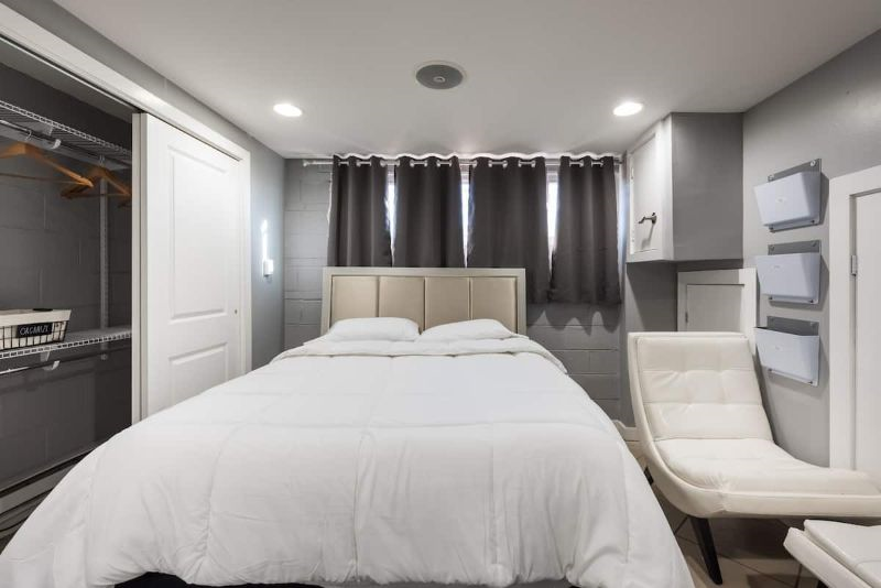 Basement Apartment - Photo 4