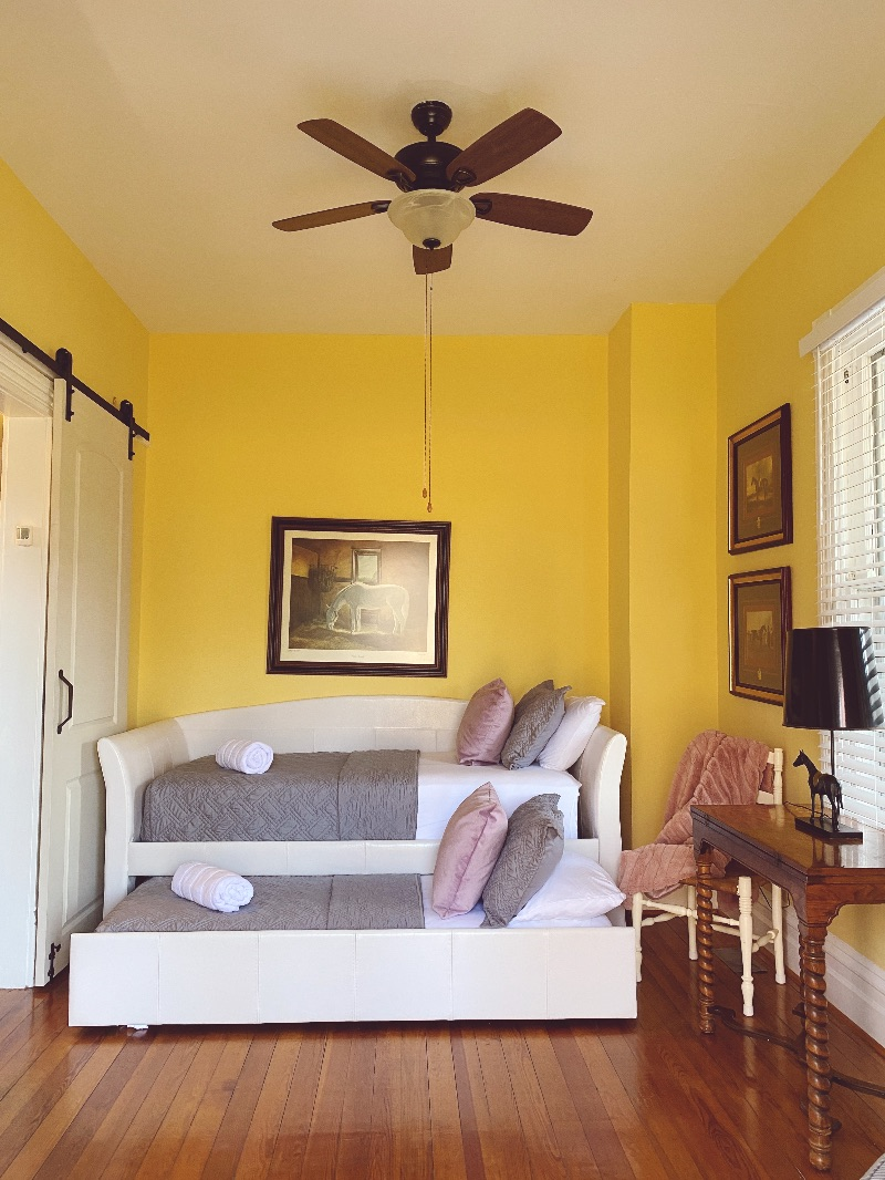 JWs Loft - Photo 3