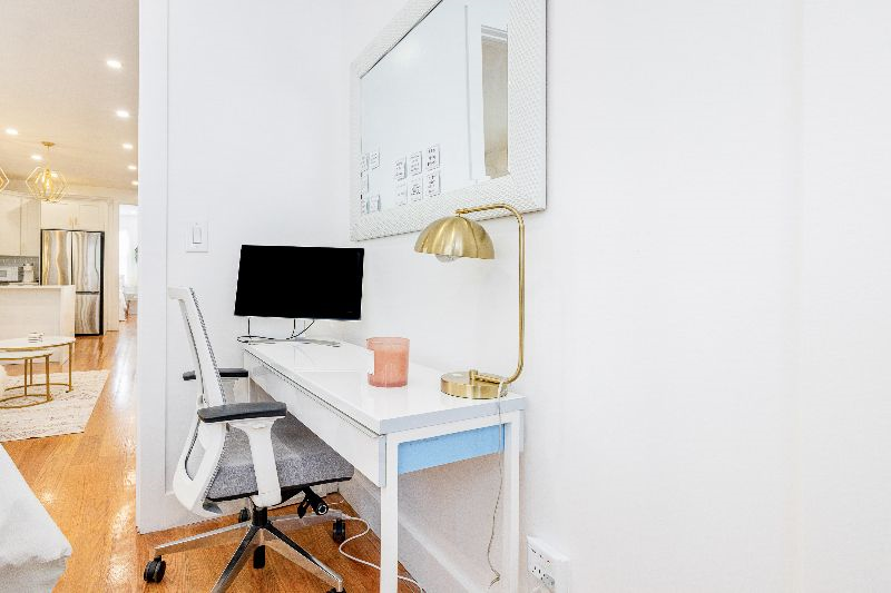 Botanical Garden · Private 3BR/2BA · Free Parking - Photo 8