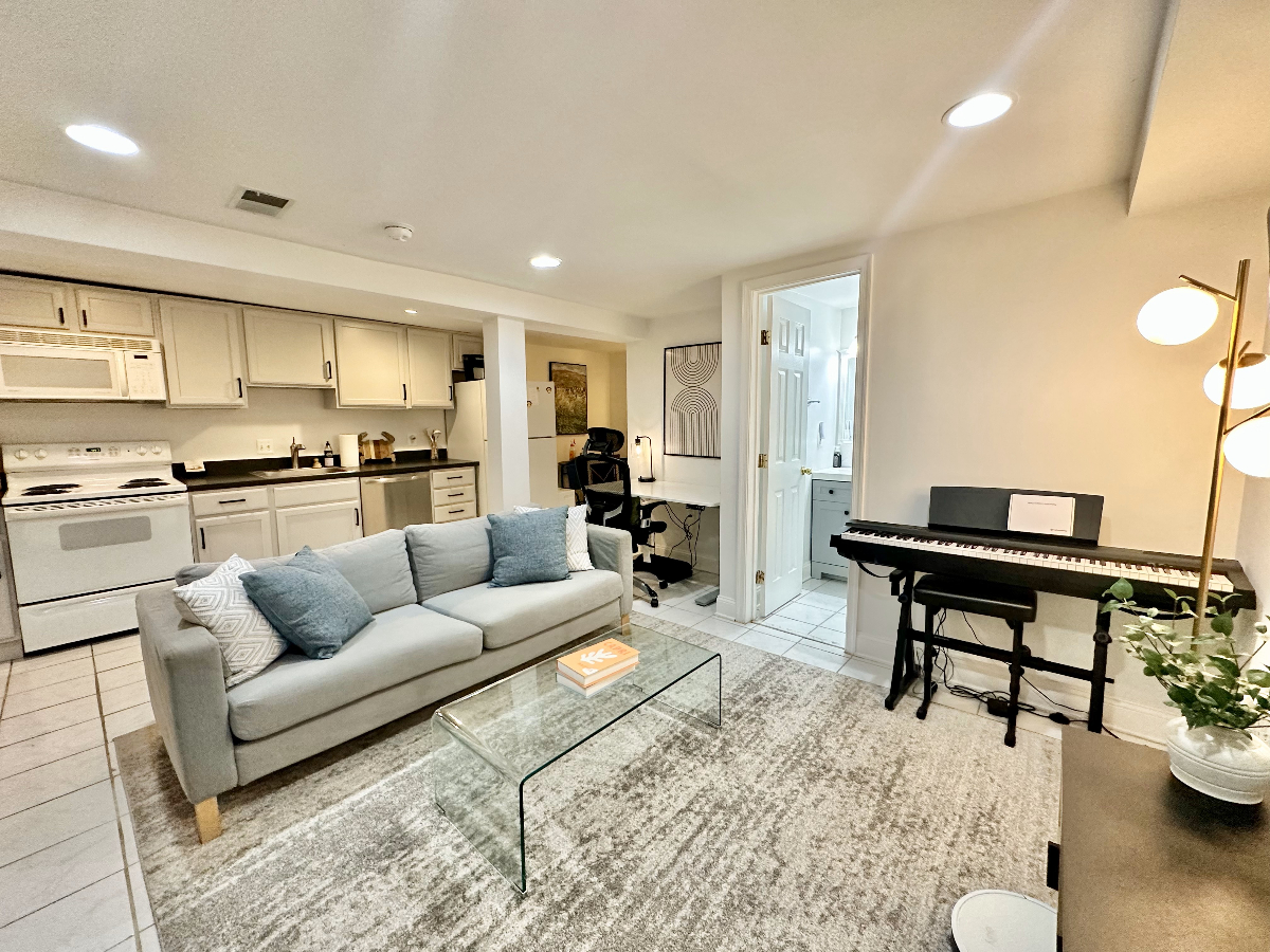 Fully Furnished 1BR in Quiet Petworth - Near Major Hospitals & Howard University - Photo 8