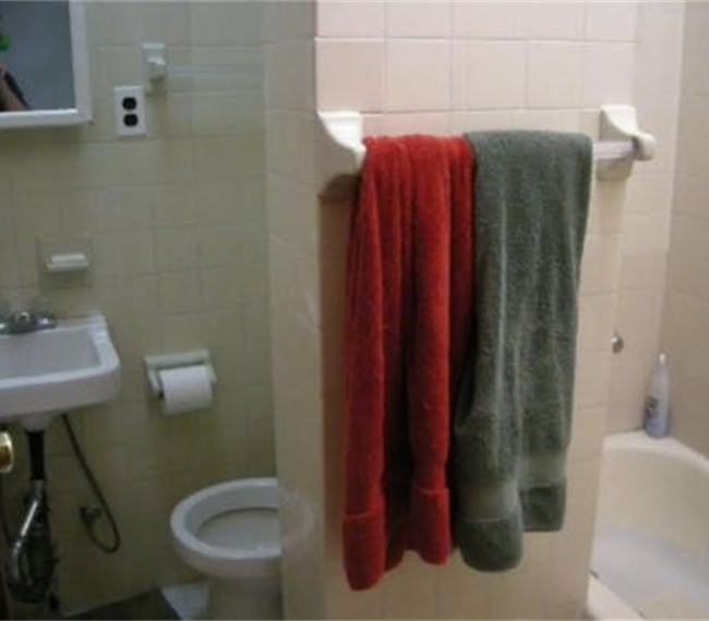 Colorful + Cozy East Village Apt (Check my Calendar before inquiring please!) - Photo 5