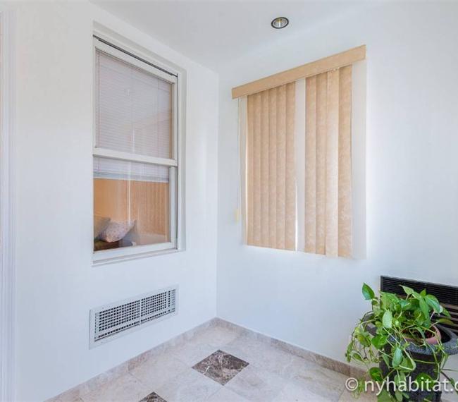 Spacious  Private 2 Bedroom Rental in Brooklyn - Photo 8