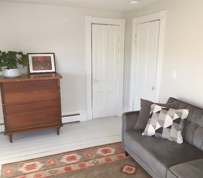 Private Apartment in Duplex near UVM Medical Center - Photo 3