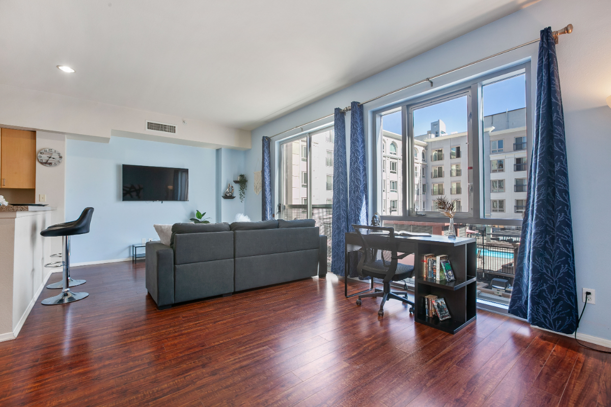 Luxury condo right in heart of downtown (Gaslamp neighborhood) - Photo 4