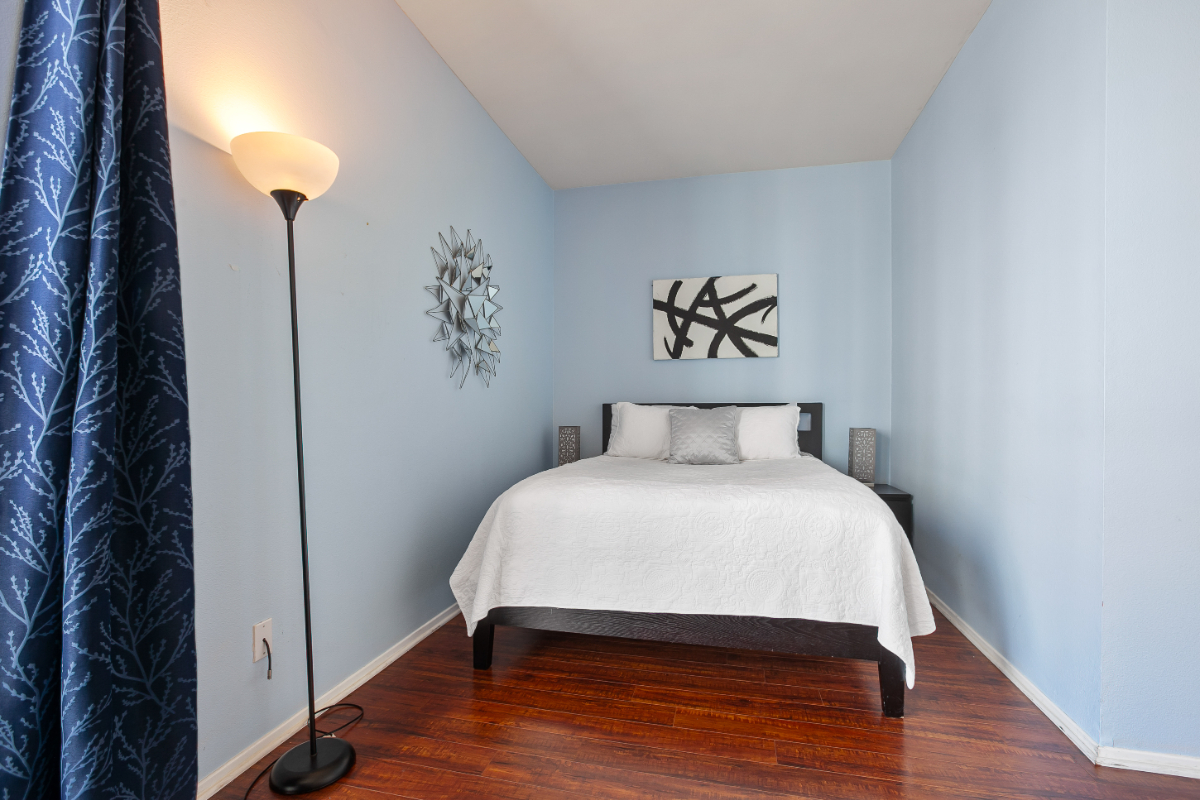Luxury condo right in heart of downtown (Gaslamp neighborhood) - Photo 5