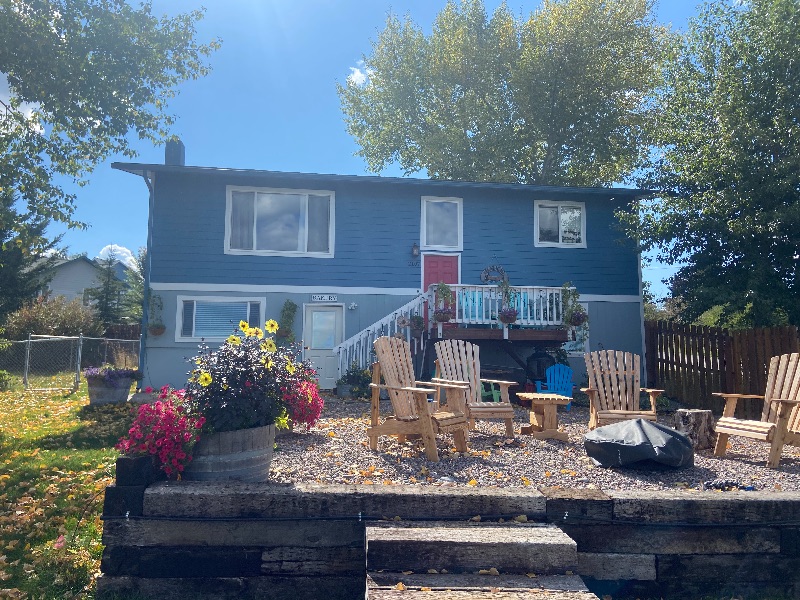 Crows Nest Lakeview duplex lower unit