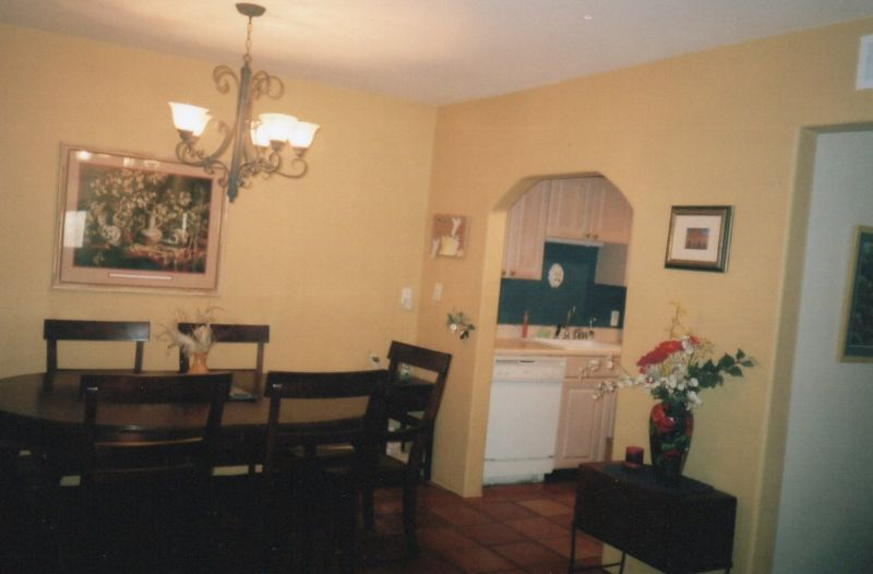 Nice Condo Near Plaza