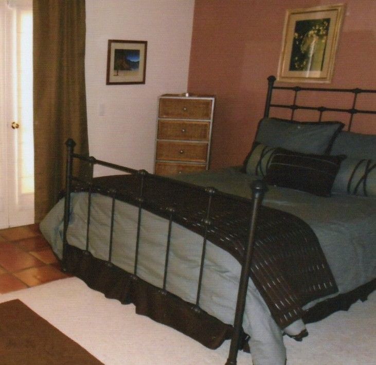 Nice Condo Near Plaza - Photo 3