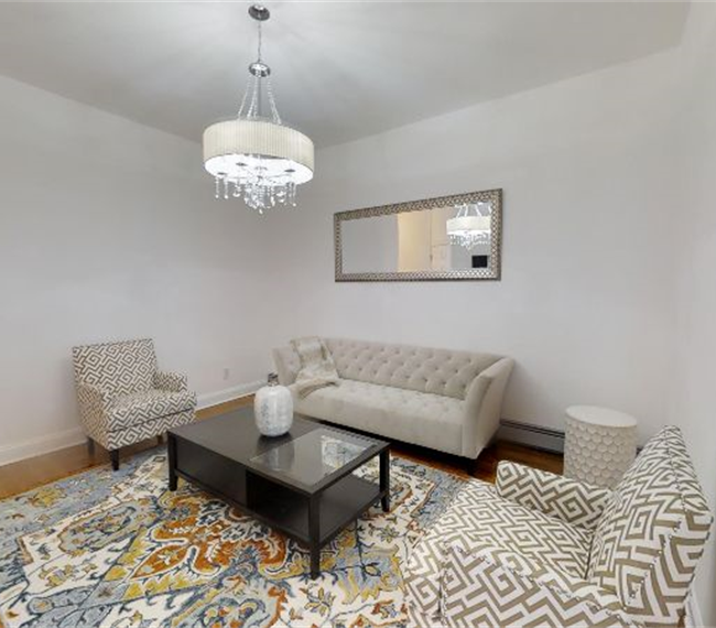 Apartment with Garden Access & Separate Office/Study Room - Photo 2