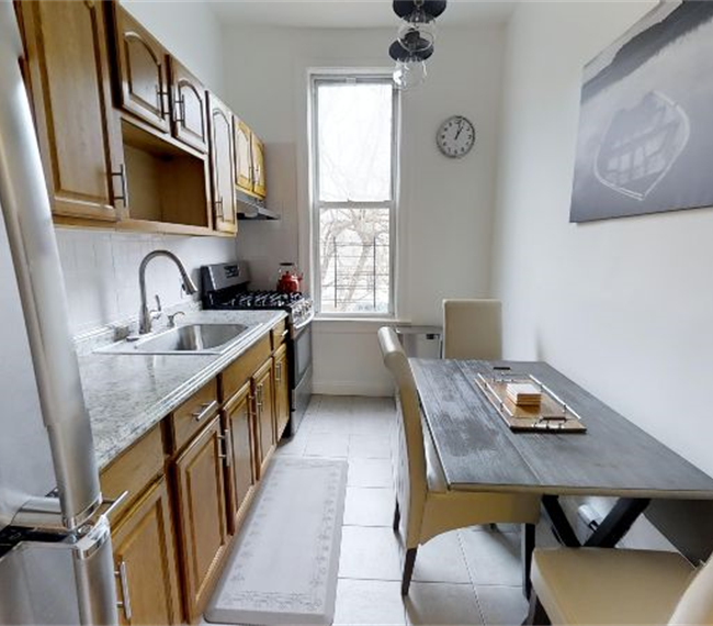 Apartment with Garden Access & Separate Office/Study Room - Photo 7