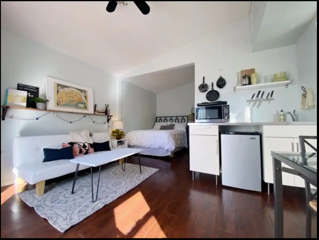 Cozy Culver City Studio Guesthouse With Shared Yard - Photo 2