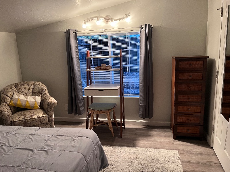 Private cozy 1 bed 1 Bath - Photo 3