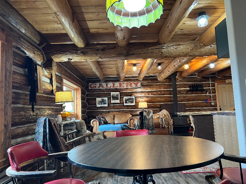 Handcrafted Log barn - Photo 3