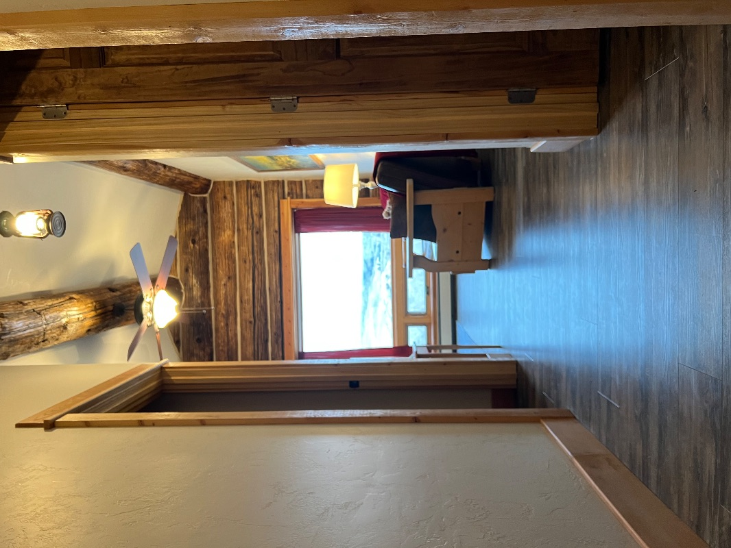Handcrafted Log barn - Photo 5