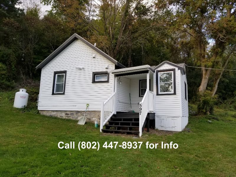 Quiet, Safe, Cozy, W/D - 600 sq ft Apt 1 - 1st fl - Photo 1