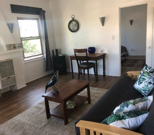 Midtown Ventura. Close to beach. Private 1br-1bth. - Photo 2